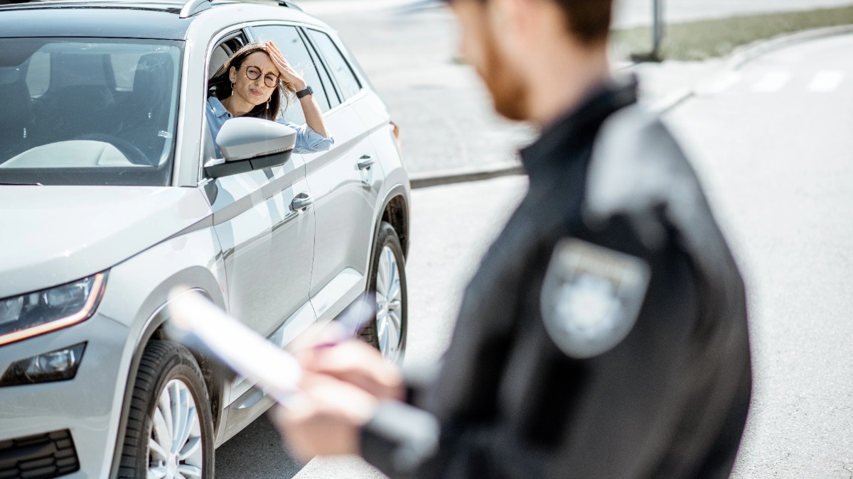 trafik sigortası, trafik sigortasını geç yaptırmak, trafik sigortası gecikme cezası 2026, araç bağlama, hasarsızlık indirimi kaybı, poliçe yenileme, zorunlu trafik poliçesi gecikme zammı.